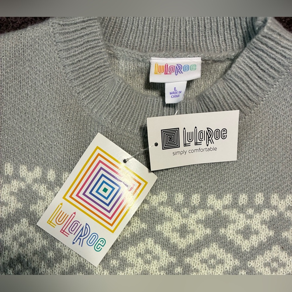 LuLaRoe women’s Sweater in Gray and Cream - Picture 2 of 3